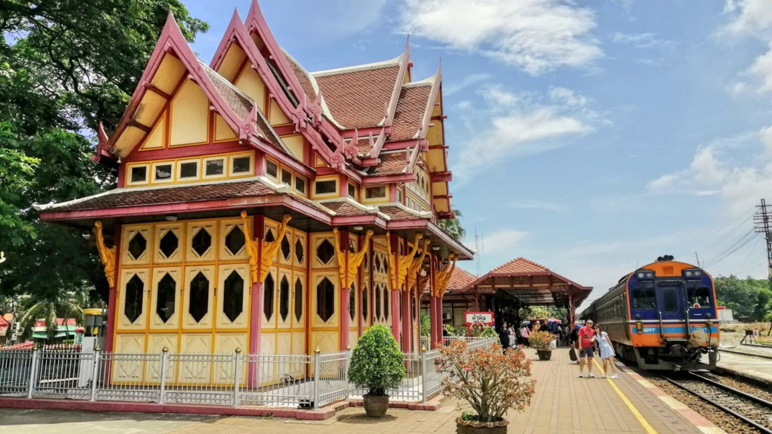 Von Bangkok nach Hua Hin » Anreise per Bus, Zug, Taxi oder Auto